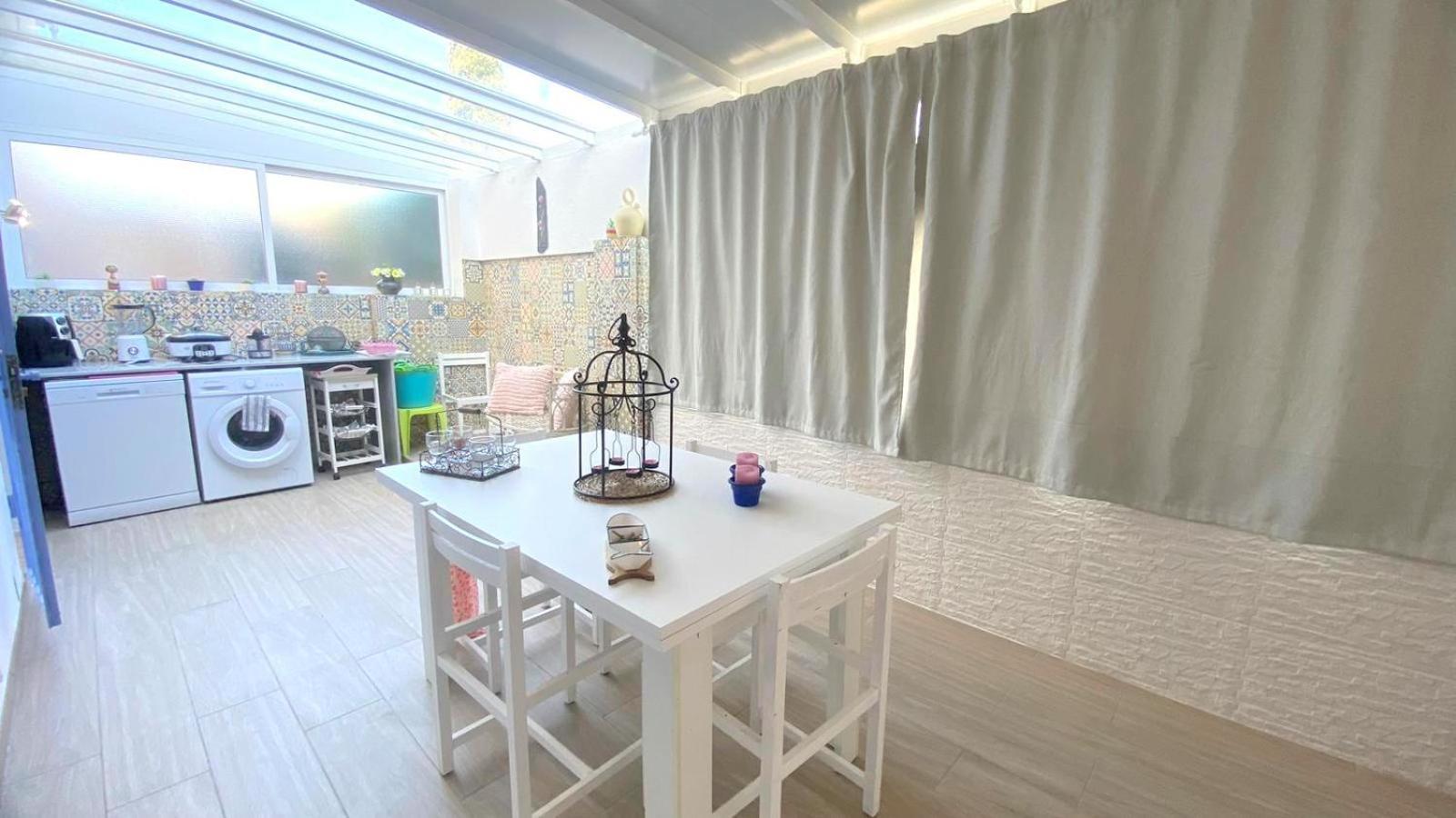 Villa Bages Roses Exterior foto