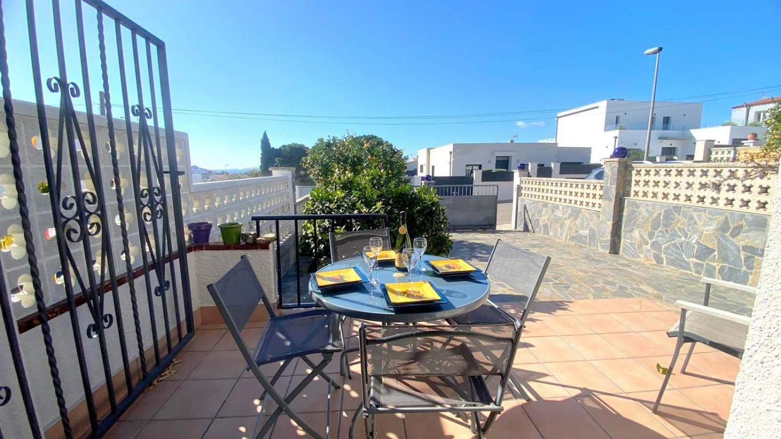 Villa Bages Roses Exterior foto